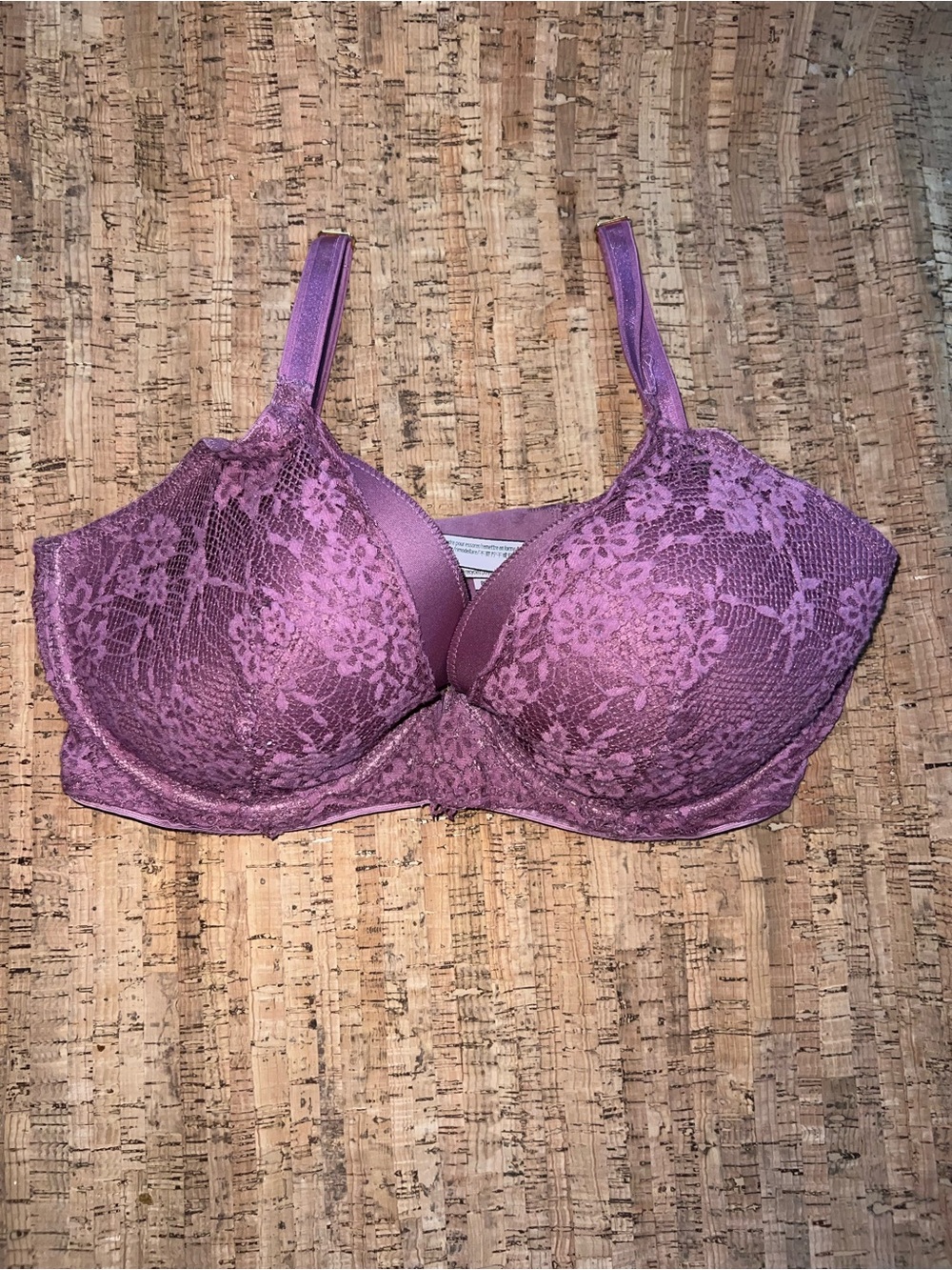 Victoria's Secret Lace Underwire Bra in Mauve Pink